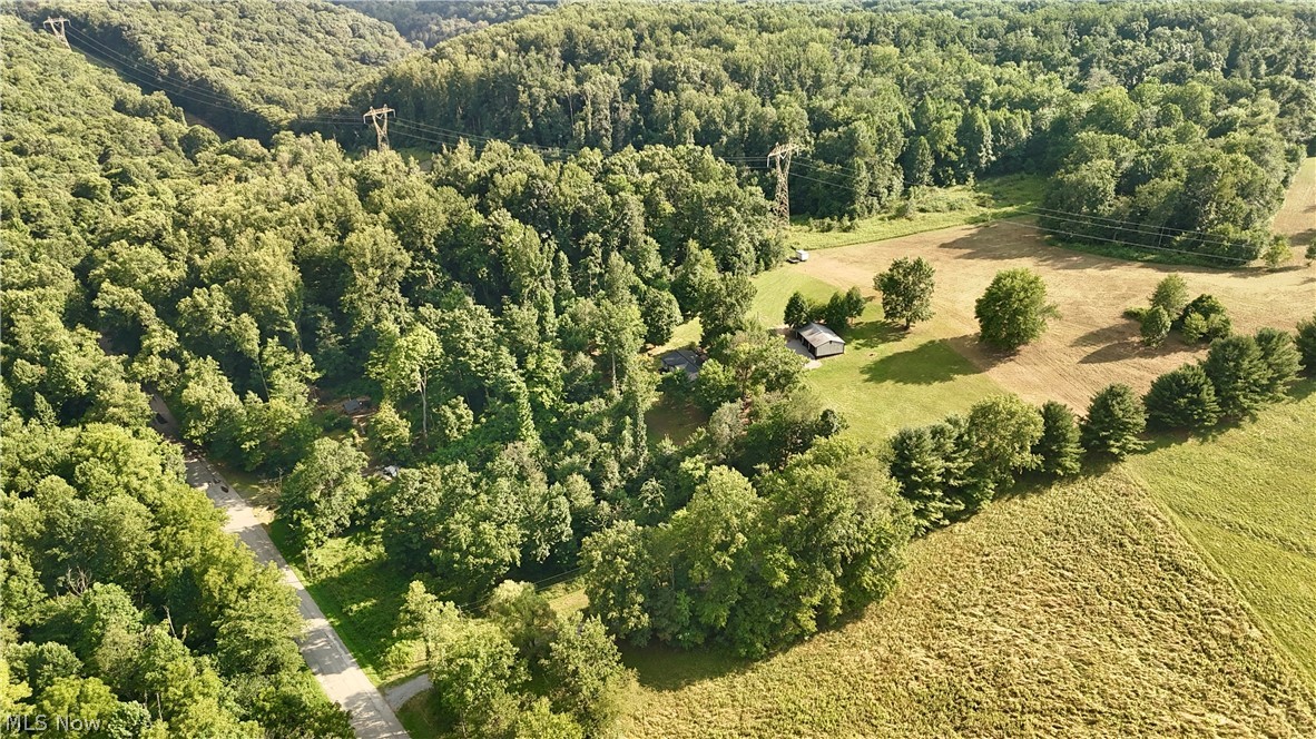 5612 Township Road 54 Salineville OH 43945