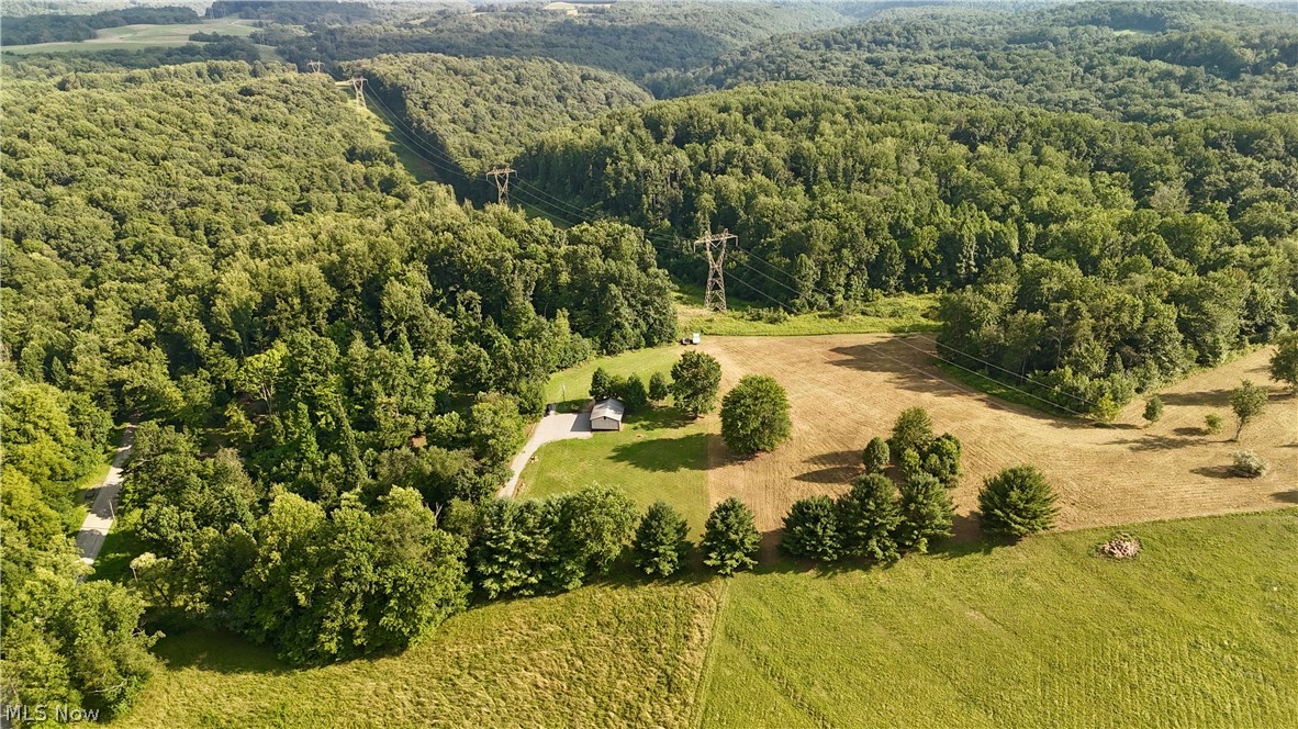 5612 Township Road 54 Salineville OH 43945