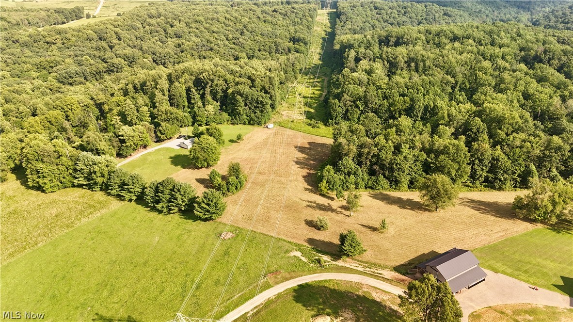 5612 Township Road 54 Salineville OH 43945