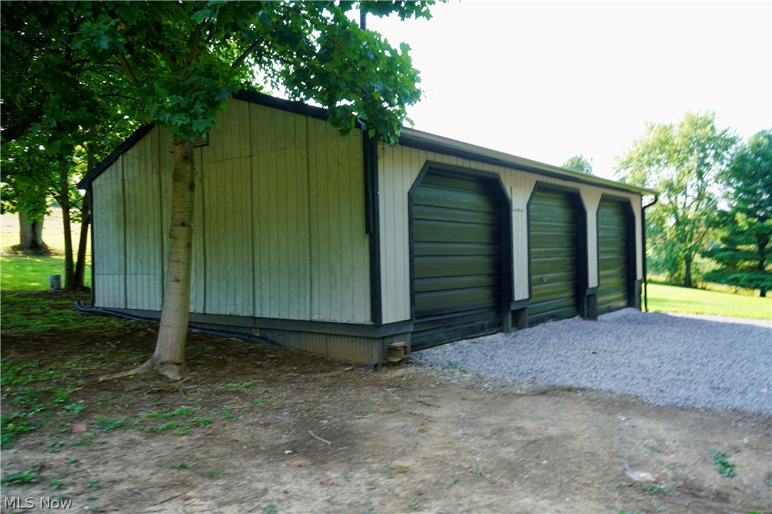 5612 Township Road 54 Salineville OH 43945