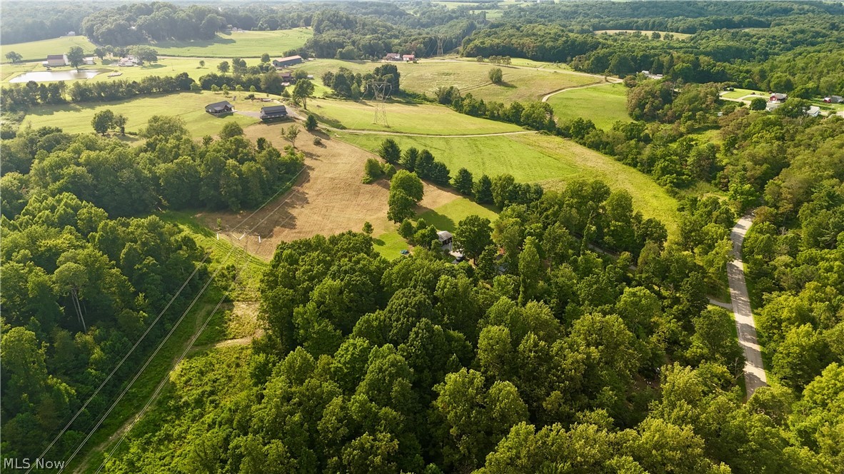 5612 Township Road 54 Salineville OH 43945