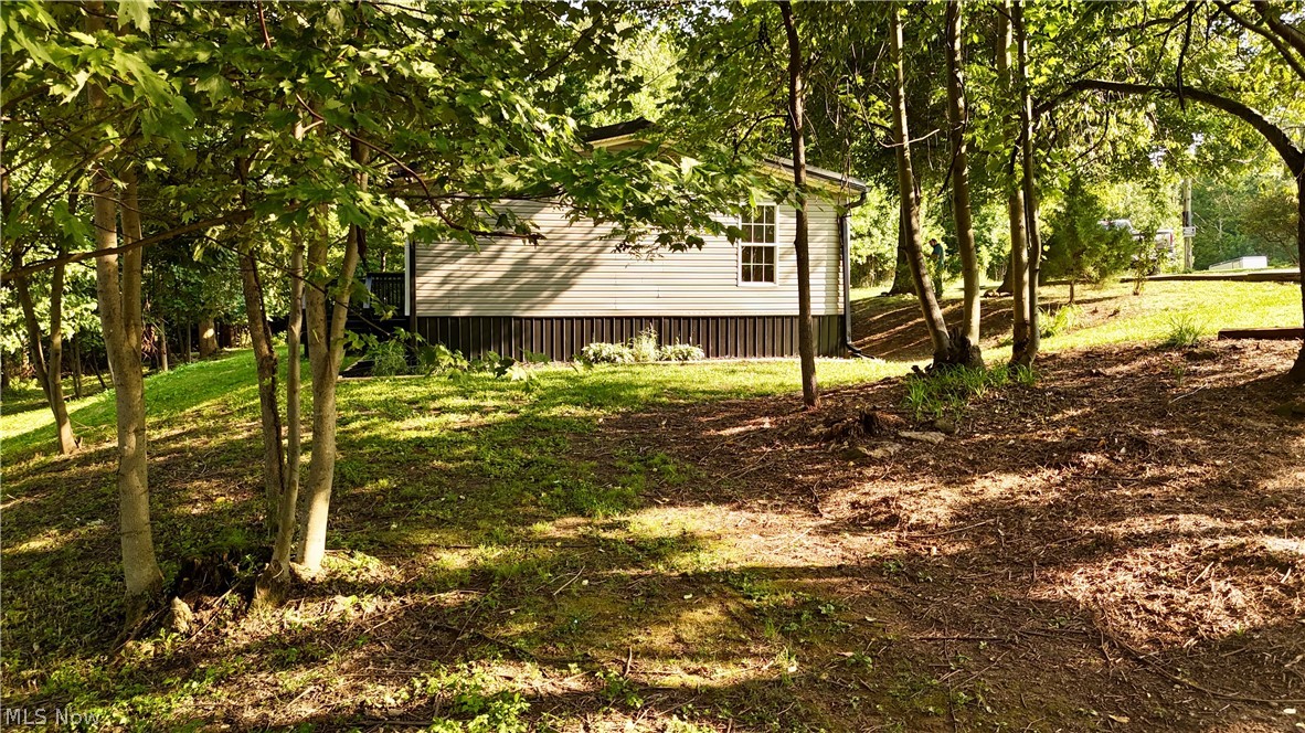 5612 Township Road 54 Salineville OH 43945