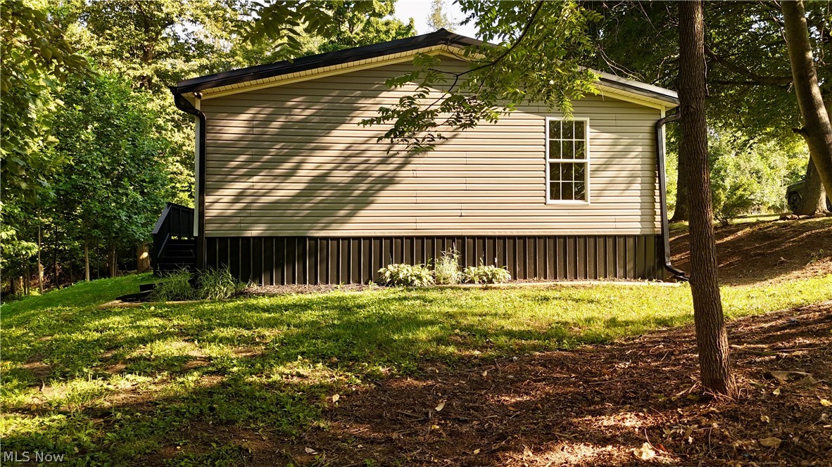 5612 Township Road 54 Salineville OH 43945