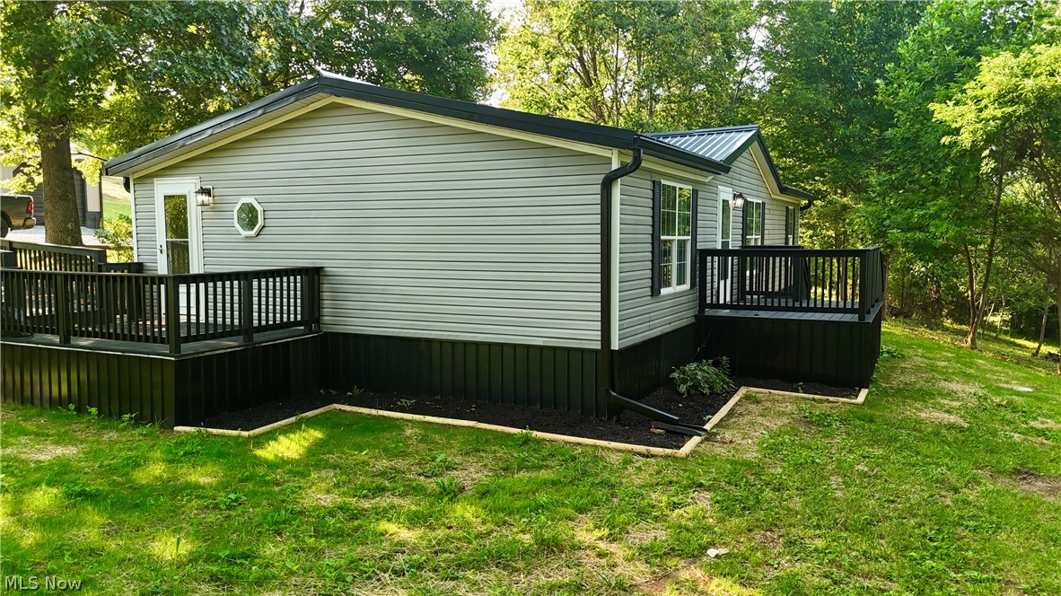 5612 Township Road 54 Salineville OH 43945