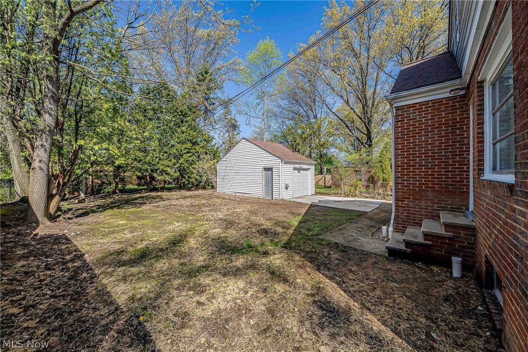 1384 Argonne Road South Euclid OH 44121