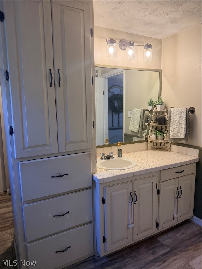 118 East Street Wellington OH 44090