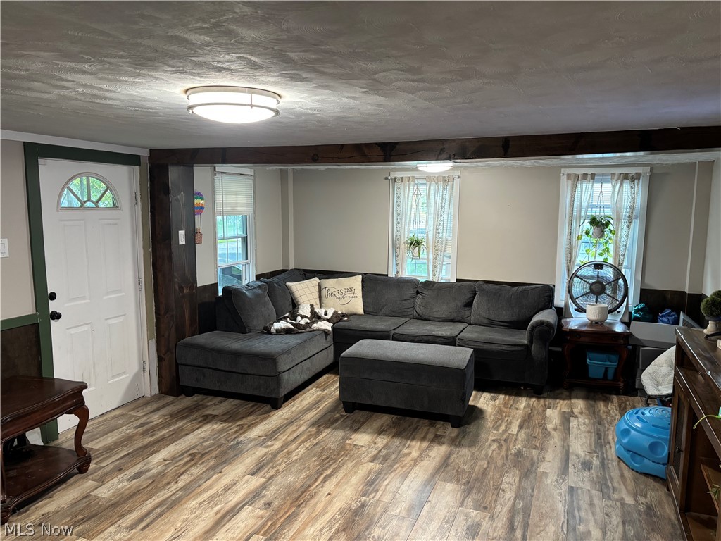 118 East Street Wellington OH 44090
