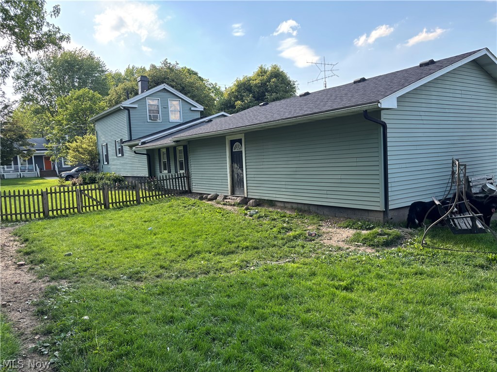 118 East Street Wellington OH 44090