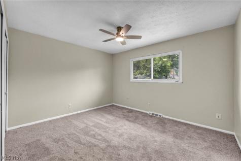 14369 Rochelle Drive Maple Heights OH 44137