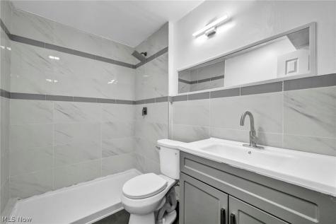 14369 Rochelle Drive Maple Heights OH 44137