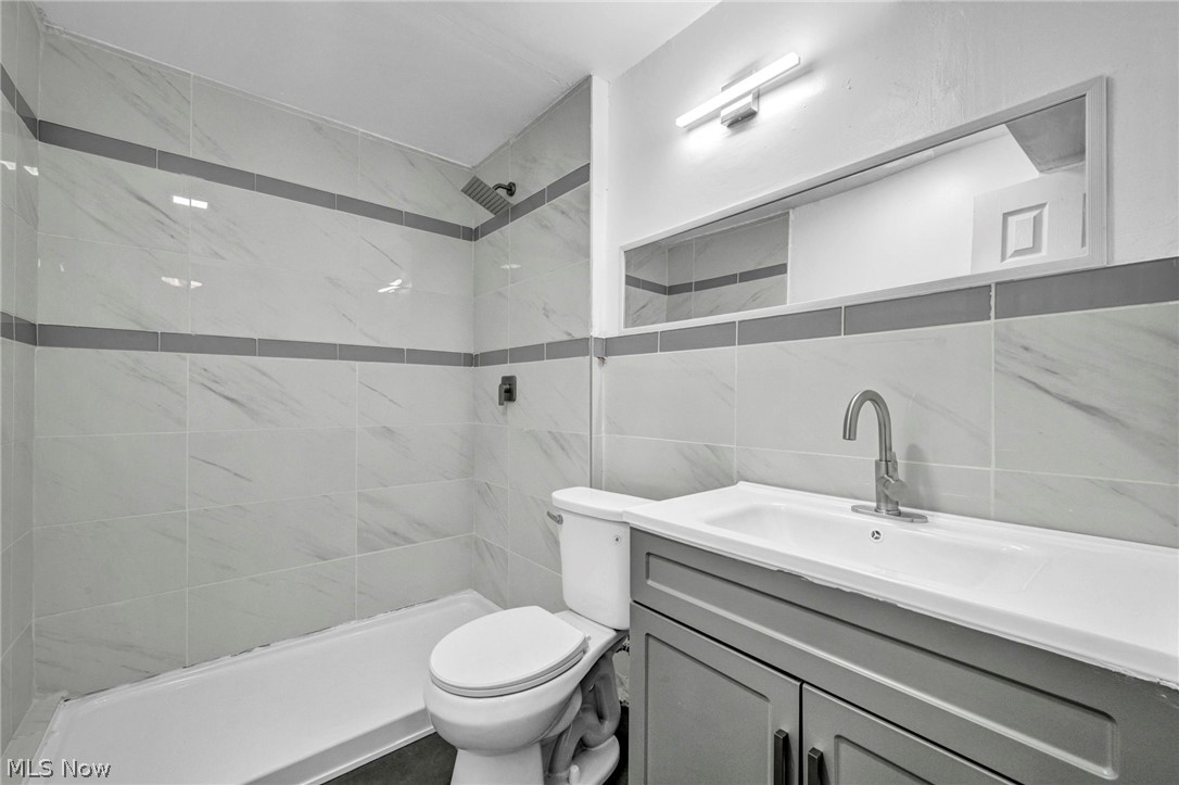 14369 Rochelle Drive Maple Heights OH 44137