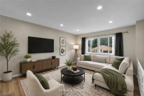 14369 Rochelle Drive Maple Heights OH 44137