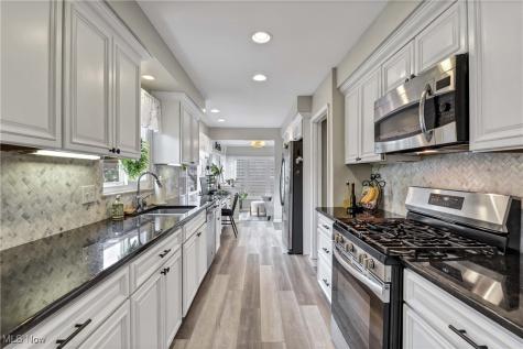 24014 Wolf Road Bay Village OH 44140