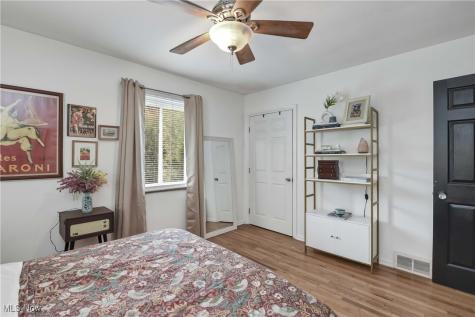 24014 Wolf Road Bay Village OH 44140