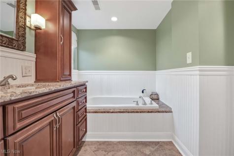 24014 Wolf Road Bay Village OH 44140