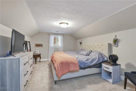 24014 Wolf Road Bay Village OH 44140