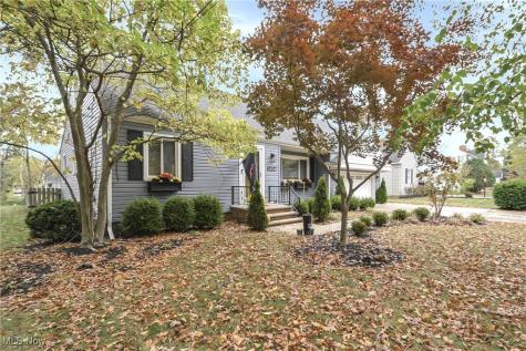 24014 Wolf Road Bay Village OH 44140