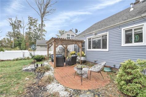 24014 Wolf Road Bay Village OH 44140