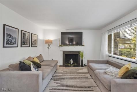 24014 Wolf Road Bay Village OH 44140