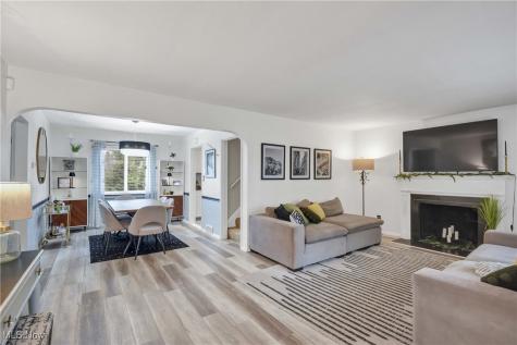 24014 Wolf Road Bay Village OH 44140