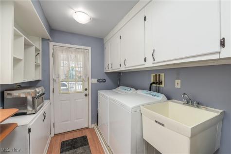 26731 Knickerbocker Road Bay Village OH 44140