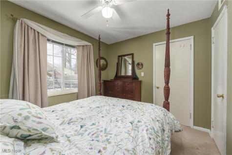 26731 Knickerbocker Road Bay Village OH 44140