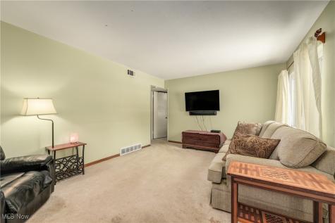 26731 Knickerbocker Road Bay Village OH 44140