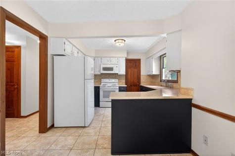 5346 Burlawn Street NW Canton OH 44708