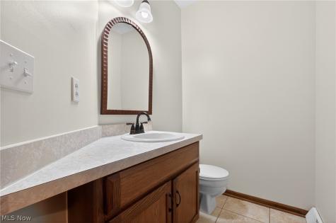 5346 Burlawn Street NW Canton OH 44708