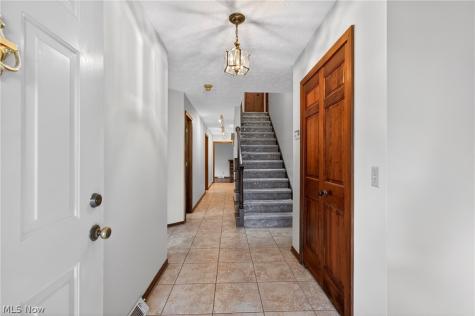 5346 Burlawn Street NW Canton OH 44708