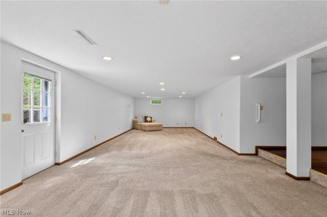 5346 Burlawn Street NW Canton OH 44708