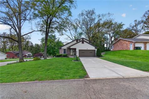 5346 Burlawn Street NW Canton OH 44708