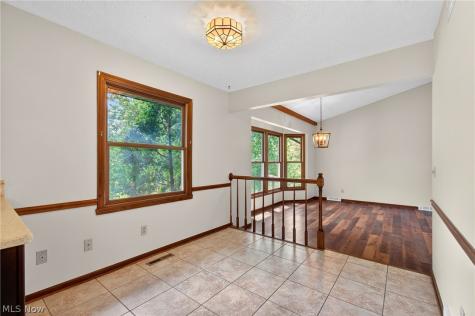 5346 Burlawn Street NW Canton OH 44708