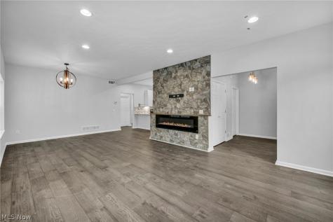 2145 N Taylor Road Cleveland Heights OH 44112