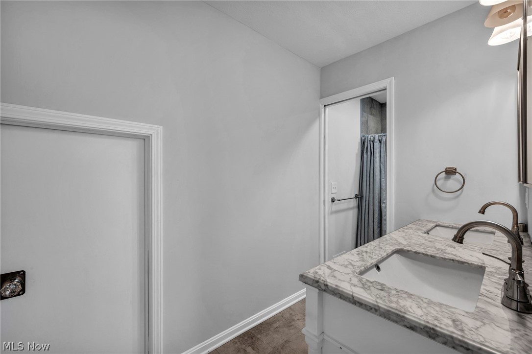 2145 N Taylor Road Cleveland Heights OH 44112