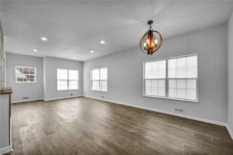 2145 N Taylor Road Cleveland Heights OH 44112