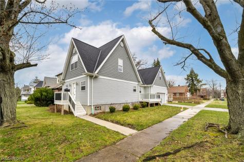 2145 N Taylor Road Cleveland Heights OH 44112
