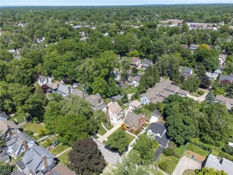 1417 Lynn Park Drive Cleveland Heights OH 44121