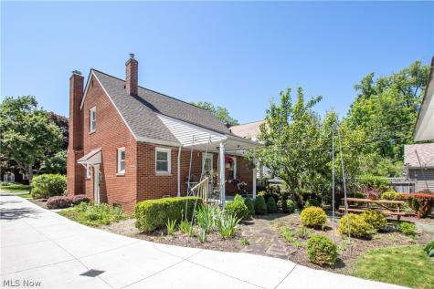 1417 Lynn Park Drive Cleveland Heights OH 44121