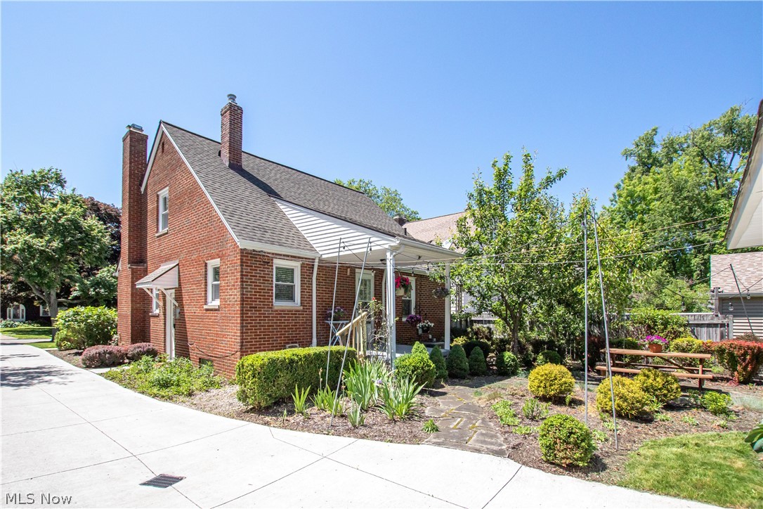 1417 Lynn Park Drive Cleveland Heights OH 44121