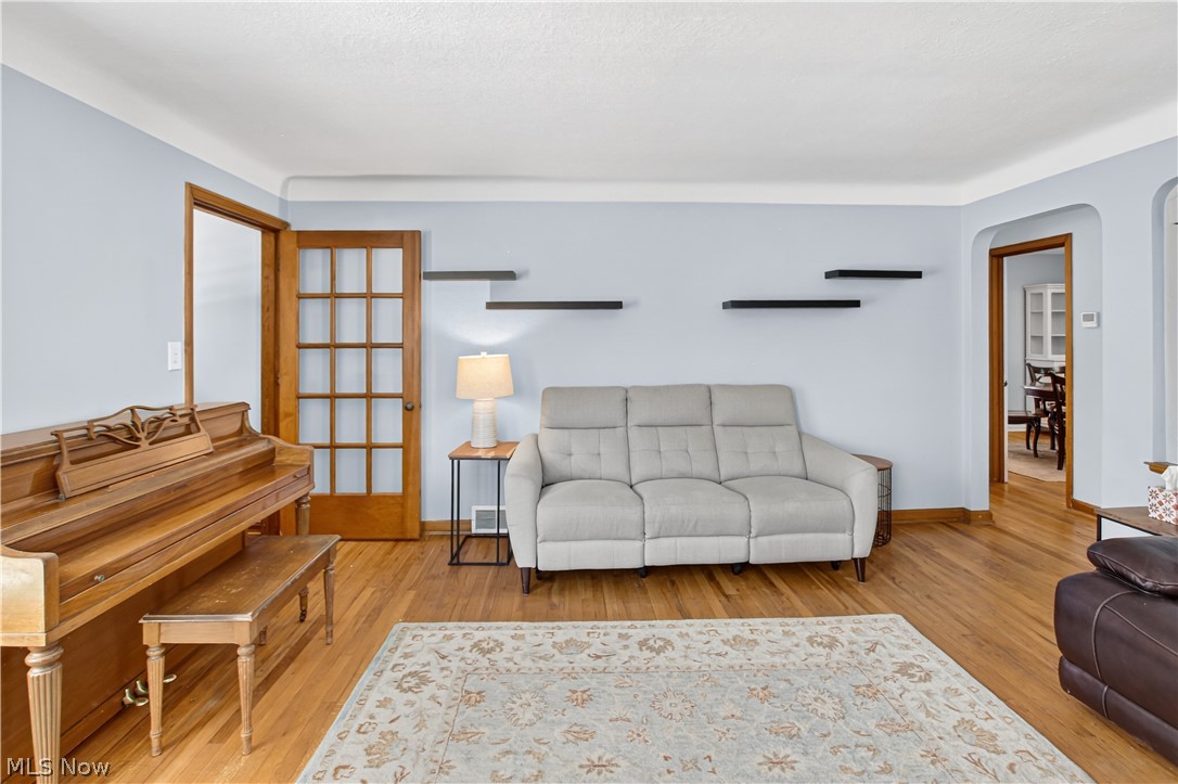 1417 Lynn Park Drive Cleveland Heights OH 44121
