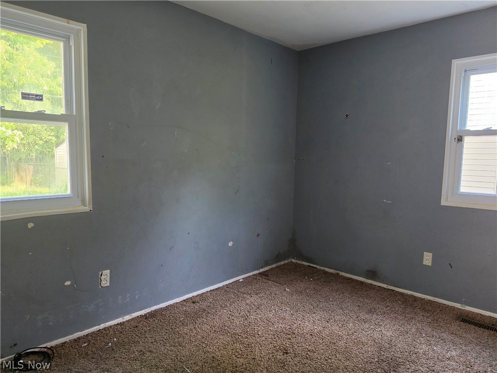19418 Meadowlark Lane Warrensville Heights OH 44128