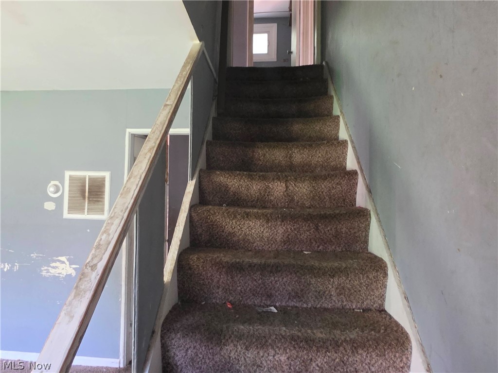 19418 Meadowlark Lane Warrensville Heights OH 44128