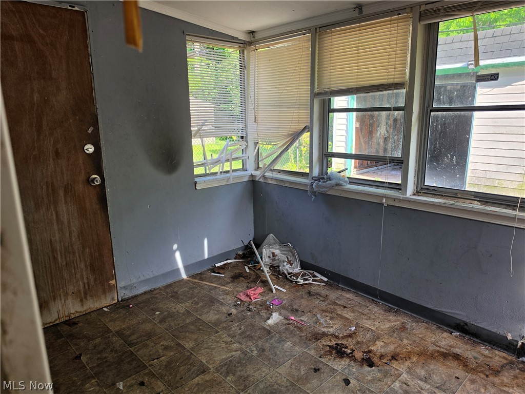 19418 Meadowlark Lane Warrensville Heights OH 44128