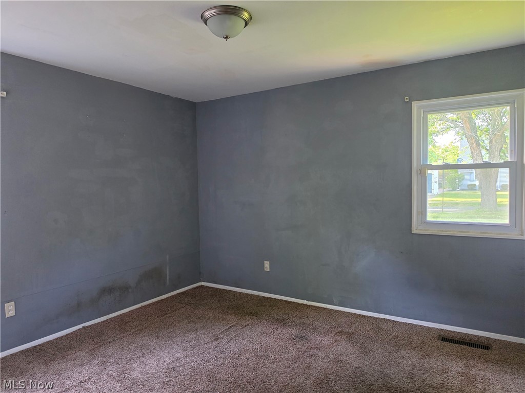 19418 Meadowlark Lane Warrensville Heights OH 44128