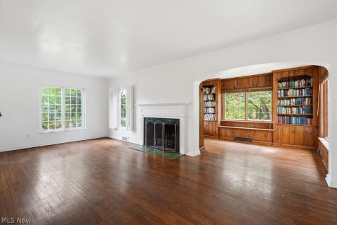 7250 Brecksville Road Independence OH 44131