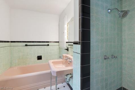 7250 Brecksville Road Independence OH 44131
