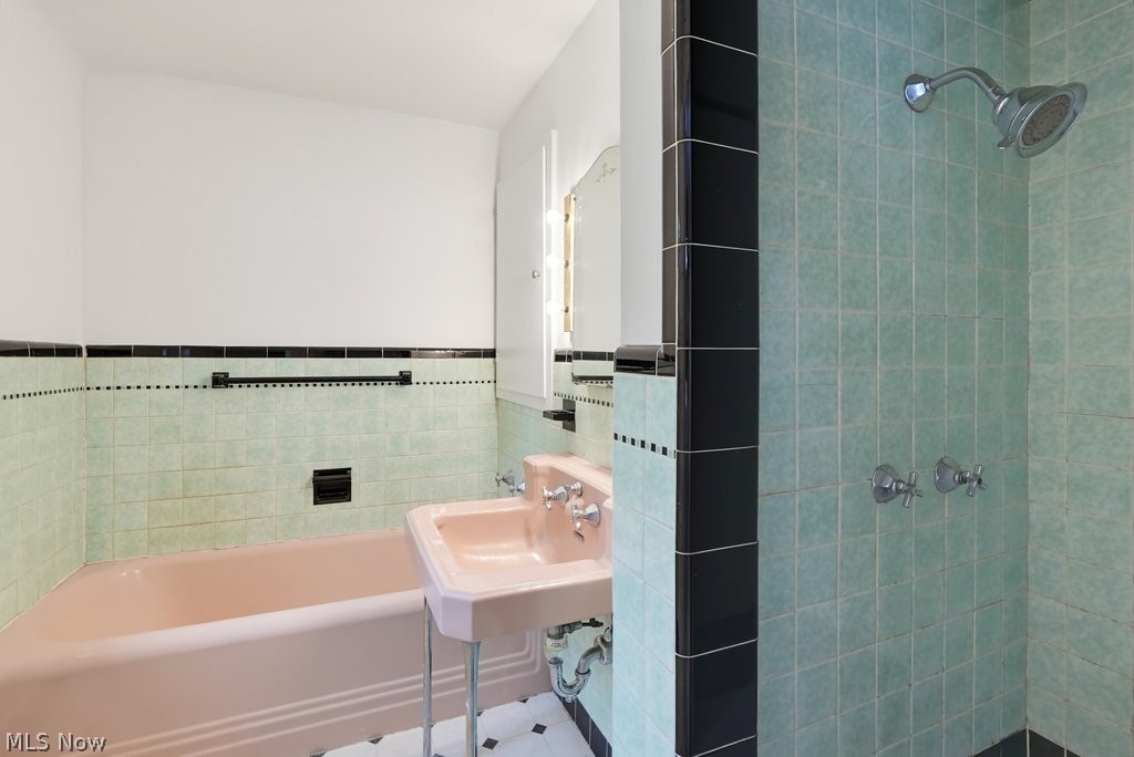 7250 Brecksville Road Independence OH 44131