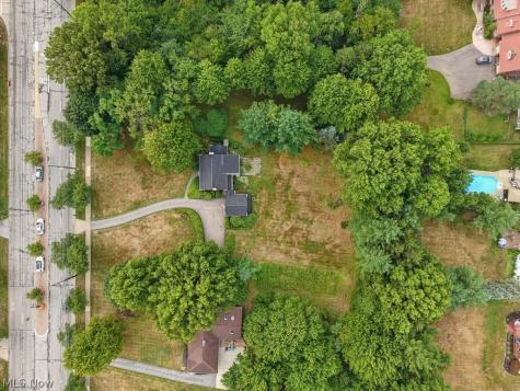 7250 Brecksville Road Independence OH 44131