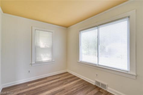 1307 Plymouth Street NW Massillon OH 44646